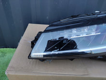 Laden Sie das Bild in den Galerie-Viewer, Frontscheinwerfer Skoda Superb III 3V1941015D Xenon Links Scheinwerfer Headlight SCH8409818806xv