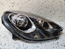 Laden Sie das Bild in den Galerie-Viewer, Frontscheinwerfer Porsche Macan 95b 95B941032CQ Xenon Rechts Headlight SCH1861975372km