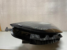 Laden Sie das Bild in den Galerie-Viewer, Frontscheinwerfer Tesla Model 3 1514952-00-D LED Links Scheinwerfer Headlight SCH1802385645yc