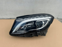 Laden Sie das Bild in den Galerie-Viewer, Frontscheinwerfer Mercedes-Benz Gla A1569062300 Full LED Rechts oder Links SCH4227092567mz