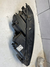 Laden Sie das Bild in den Galerie-Viewer, Frontscheinwerfer VW Touran 5TB941035 LED Links Scheinwerfer Headlight