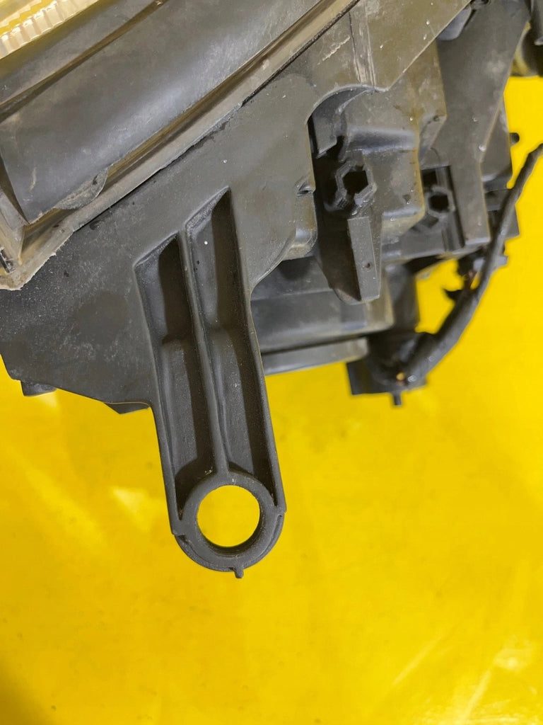 Frontscheinwerfer Mercedes-Benz W210 A2108200261 Xenon Links Headlight SCH7642283443lo