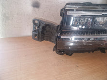 Laden Sie das Bild in den Galerie-Viewer, Frontscheinwerfer Citroën C5 Aircross 9845356280 LED Links Headlight