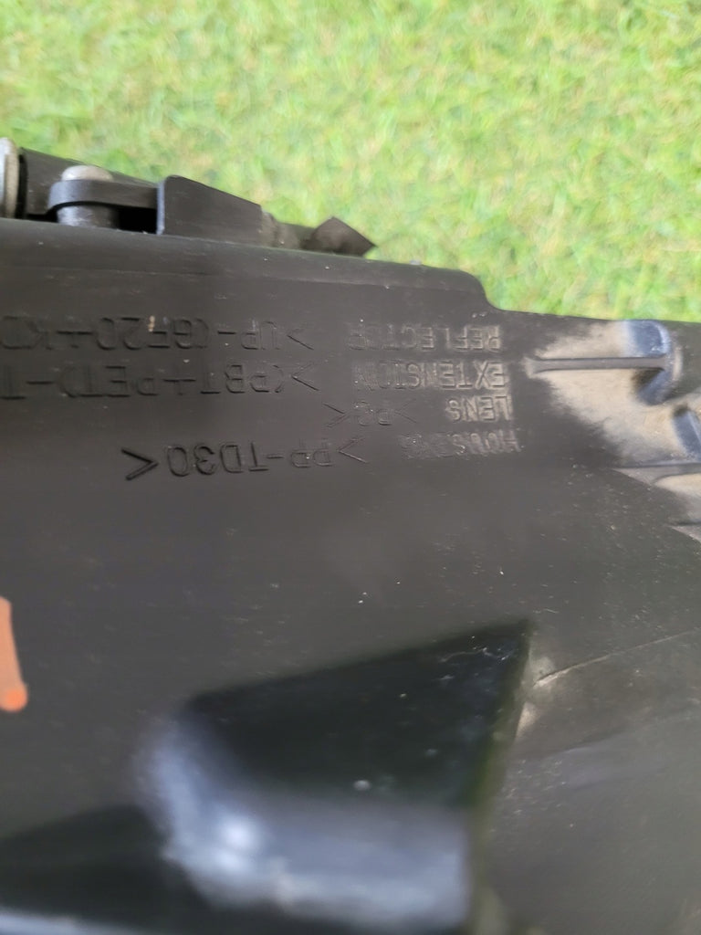 Frontscheinwerfer Peugeot Ion Xenon Links Scheinwerfer Headlight SCH4317549128zw