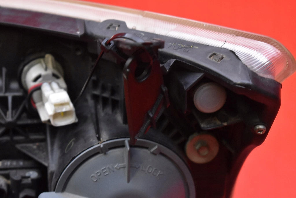 Frontscheinwerfer Toyota Avensis 35-108 Rechts Scheinwerfer Headlight SCH2834674662jp
