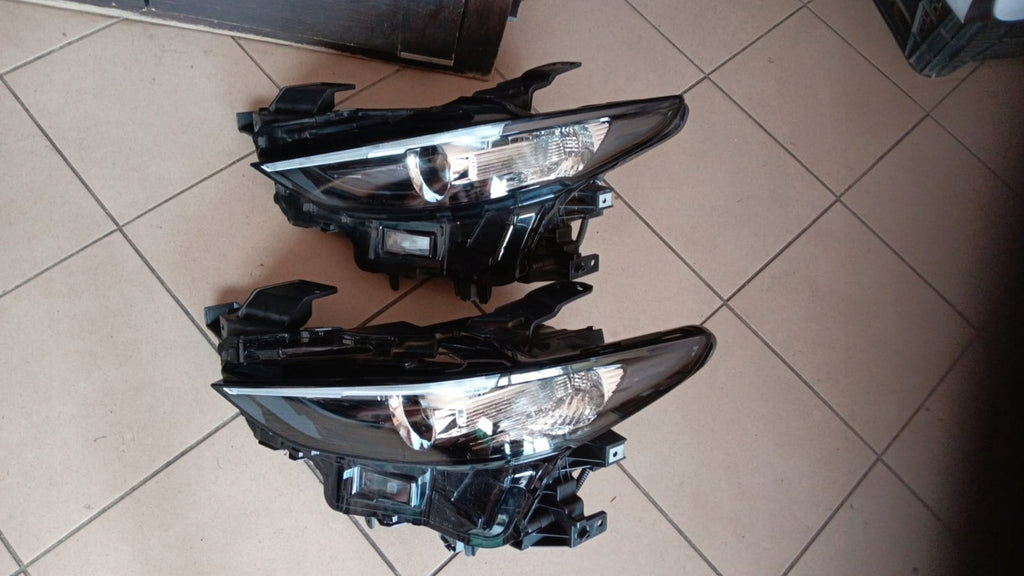 Frontscheinwerfer Mazda IV B0J8-67890 Full LED Links Scheinwerfer Headlight