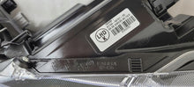 Laden Sie das Bild in den Galerie-Viewer, Frontscheinwerfer Toyota Corolla 81150-02T51-00 Links Scheinwerfer Headlight SCH4442574753om