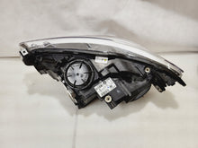 Load image into Gallery viewer, Frontscheinwerfer BMW 1 F21 F20 7229679 7229680 Ein Stück (Rechts oder Links)