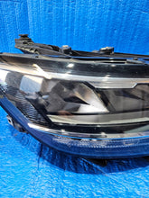 Load image into Gallery viewer, Frontscheinwerfer VW Passat B8 3G1941036P LED Rechts Scheinwerfer Headlight SCH5831494867xf