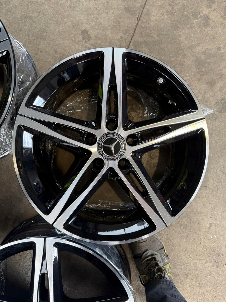 4x Alufelge 18 Zoll 7.5" 5x112 49ET Glanz Schwarz A1774010700 Mercedes-Benz FEL4034730344pq