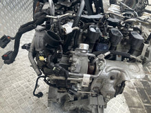 Load image into Gallery viewer, Motor Mercedes-Benz W177 282914 1.3 CGI 2018 Benzin Engine Komplett