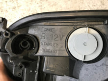 Load image into Gallery viewer, Frontscheinwerfer Toyota 4 W3049 W3049W3049 LED Rechts Scheinwerfer Headlight