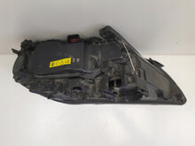 Laden Sie das Bild in den Galerie-Viewer, Frontscheinwerfer Volvo V70 III Xc70 S80 I 31353532 Xenon Links Headlight SCH6395765386mu