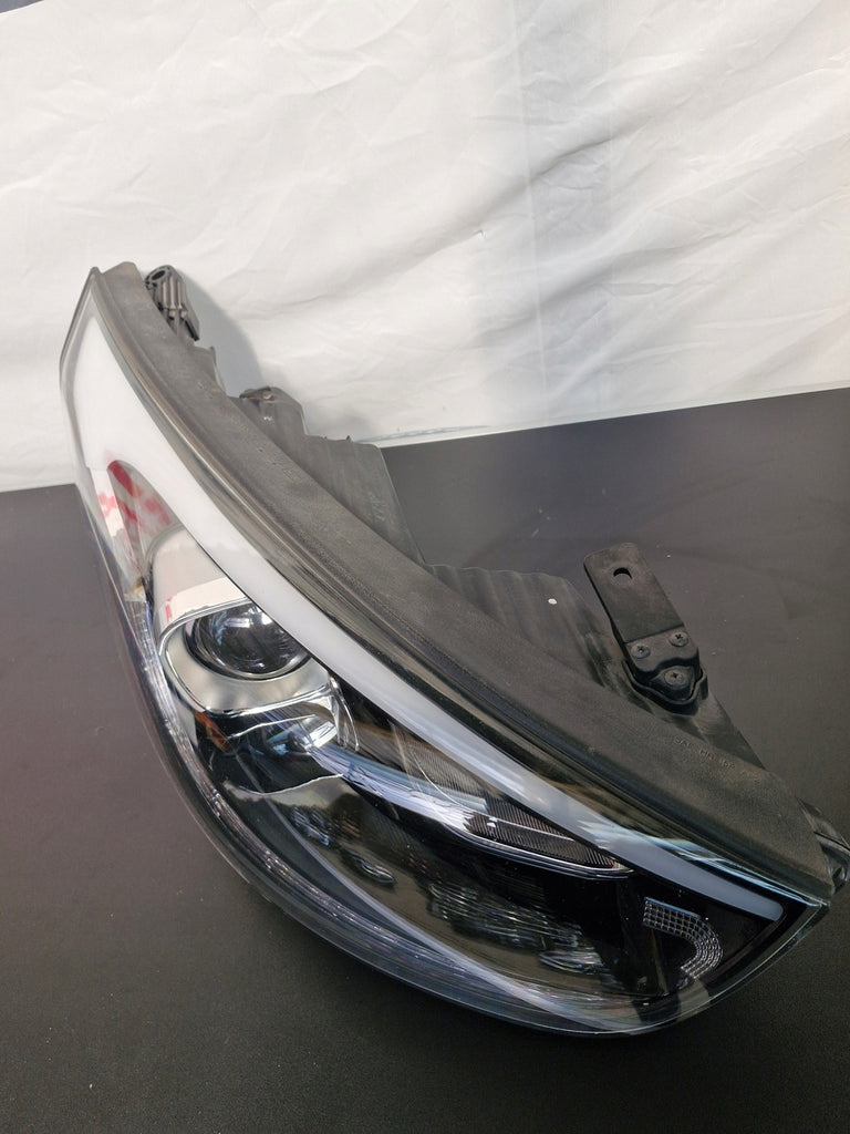 Frontscheinwerfer Hyundai Ix35 LED Rechts Scheinwerfer Headlight SCH2418744442mt