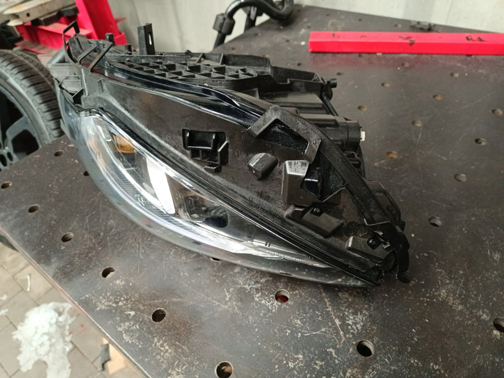 Frontscheinwerfer Mercedes-Benz Cla A1189068400 LED Rechts Headlight SCH1904628895lm