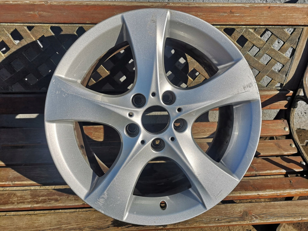 1x Alufelge 18 Zoll 8.5" 5x120 52ET Silber 6787639 BMW 1 E81 Rim Wheel