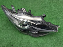Load image into Gallery viewer, Frontscheinwerfer Toyota Auris 89907726 Rechts Scheinwerfer Headlight SCH1730426664sj