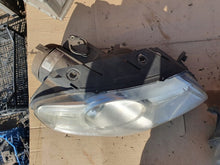 Laden Sie das Bild in den Galerie-Viewer, Frontscheinwerfer VW Passat 89312180 Ein Satz Scheinwerfer Headlight SCH9893931868no