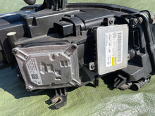 Load image into Gallery viewer, Frontscheinwerfer Audi A4 B8 8K0941003P Xenon Ein Stück (Rechts oder Links)
