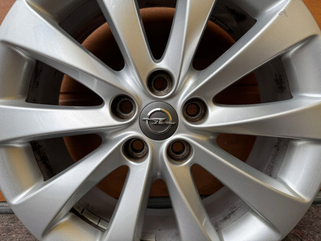 1x Alufelge 17 Zoll 7.0" 5x105 42ET OP067 Opel Astra J Mokka X Rim Wheel