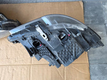 Load image into Gallery viewer, Frontscheinwerfer BMW F11 F10 7317131-11 7317132-11 Xenon Ein Satz Headlight SCH6569453435uw