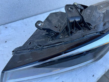 Laden Sie das Bild in den Galerie-Viewer, Frontscheinwerfer Audi Q2 81A941011 Full LED Ein Stück (Rechts oder Links) SCH1649495298ua