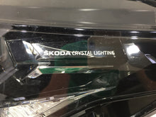 Laden Sie das Bild in den Galerie-Viewer, Frontscheinwerfer Skoda Enyaq 5LB941015H 5LB941015A LED Links Headlight SCH5228990339dd