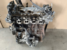 Laden Sie das Bild in den Galerie-Viewer, Motor Renault M9RA740 2.0 DCI Diesel Engine Unkomplett
