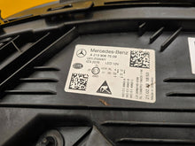 Laden Sie das Bild in den Galerie-Viewer, Frontscheinwerfer Mercedes-Benz W213 A2139067509 LED Links Headlight SCH8826670946hd