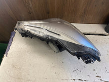 Load image into Gallery viewer, Frontscheinwerfer Toyota Yaris LED Rechts Scheinwerfer Headlight