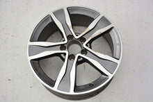 Laden Sie das Bild in den Galerie-Viewer, 1x Alufelge 17 Zoll 7.0&quot; 5x112 48ET Glanz Grau A2054010800 Mercedes-Benz A205 Mg