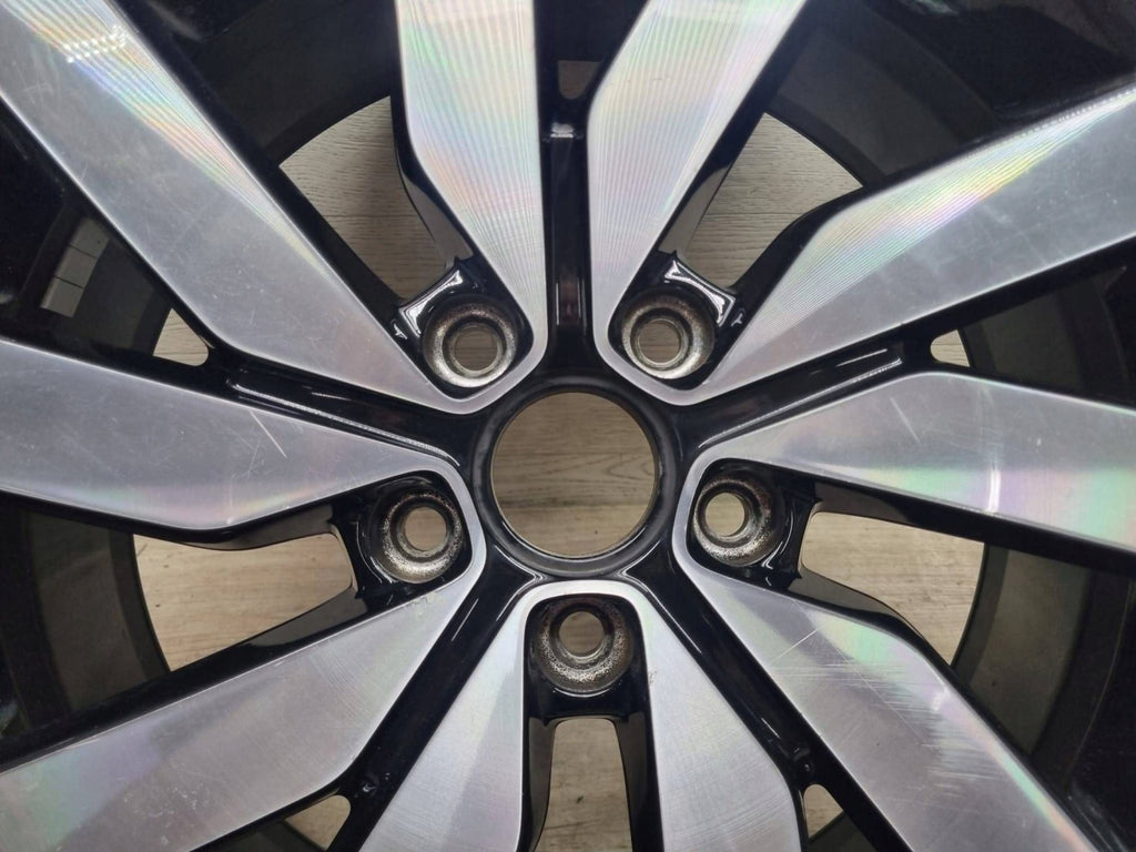 1x Alufelge 18 Zoll 5x112 5TA601025F VW Touran Rim Wheel FEL4228009681aq