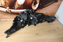 Load image into Gallery viewer, Frontscheinwerfer Toyota Corolla 811102S60 HH LED Rechts Scheinwerfer Headlight