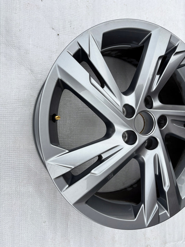 1x Alufelge 17 Zoll 6.5" 5x100 2G7601025E VW I Rim Wheel FEL9321246785ie