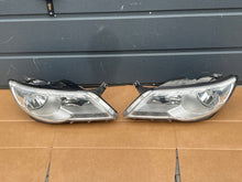 Load image into Gallery viewer, Frontscheinwerfer VW Tiguan 5N1941031AB 5N1941032AB Ein Satz Headlight SCH3879332577lw