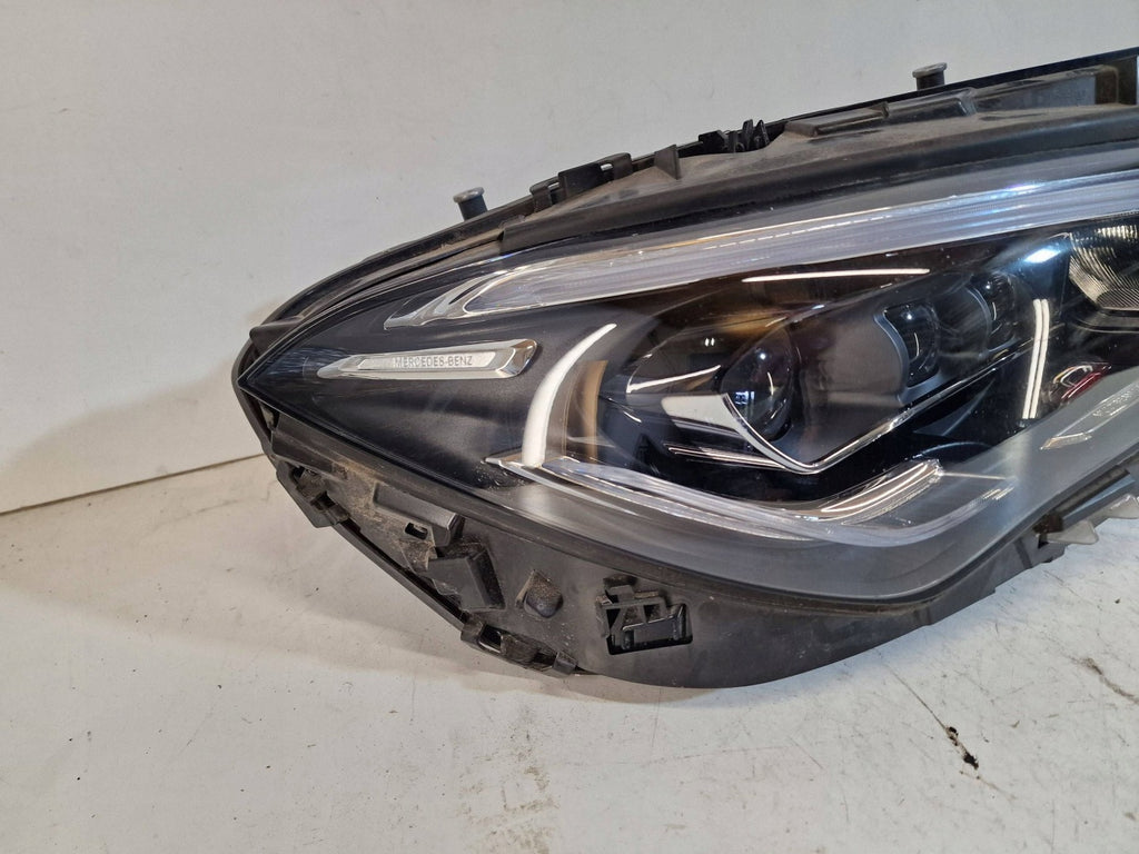 Frontscheinwerfer Mercedes-Benz Cla X118 C118 A1189069000 Rechts Headlight SCH1346420108io