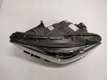 Laden Sie das Bild in den Galerie-Viewer, Frontscheinwerfer Mercedes-Benz Cla A1189066901 Links Scheinwerfer Headlight SCH6761888455lt