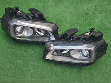 Laden Sie das Bild in den Galerie-Viewer, Frontscheinwerfer Hyundai Kona 92101J9050 Ein Satz Scheinwerfer Headlight SCH4811599572cq