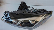Laden Sie das Bild in den Galerie-Viewer, Frontscheinwerfer BMW 2 5A4224705 FALSE Scheinwerfer Headlight SCH7598031695vz
