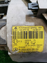 Laden Sie das Bild in den Galerie-Viewer, Frontscheinwerfer Mercedes-Benz W203 030116627715XXX Xenon Rechts oder Links SCH8808503646rg