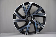 Load image into Gallery viewer, 1x Alufelge 18 Zoll 7.5" 5x112 51ET Glanz 5H0601025AB VW Golf Viii Rim Wheel FEL2588173300sn