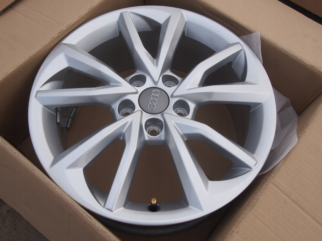 1x Alufelge 17 Zoll 7.0" 5x112 47ET 8S0071497 Audi Rim Wheel