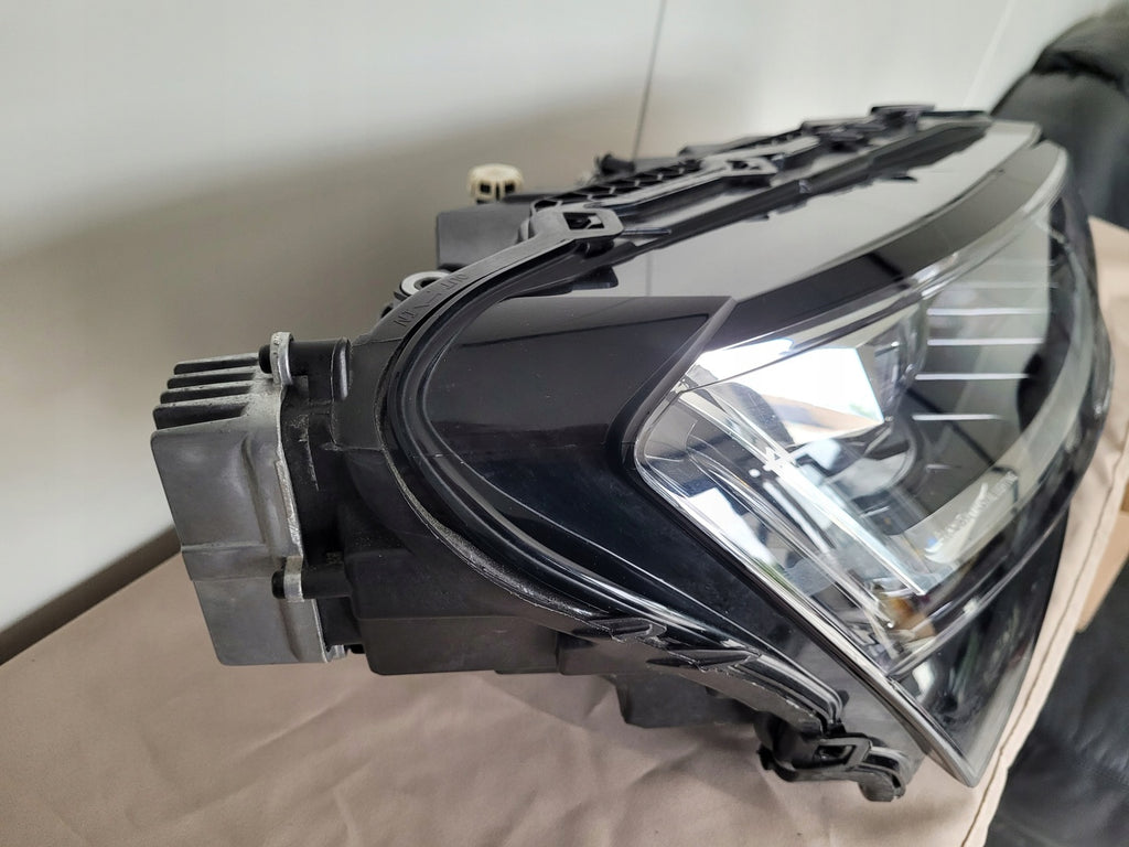 Frontscheinwerfer Skoda Superb III 3V1941016D Rechts Scheinwerfer Headlight SCH8618709066zn
