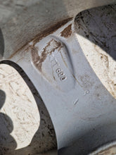 Load image into Gallery viewer, 1x Alufelge 16 Zoll 6.5" 4x100 40ET Kia Stonic I Rim Wheel FEL8351160721qu
