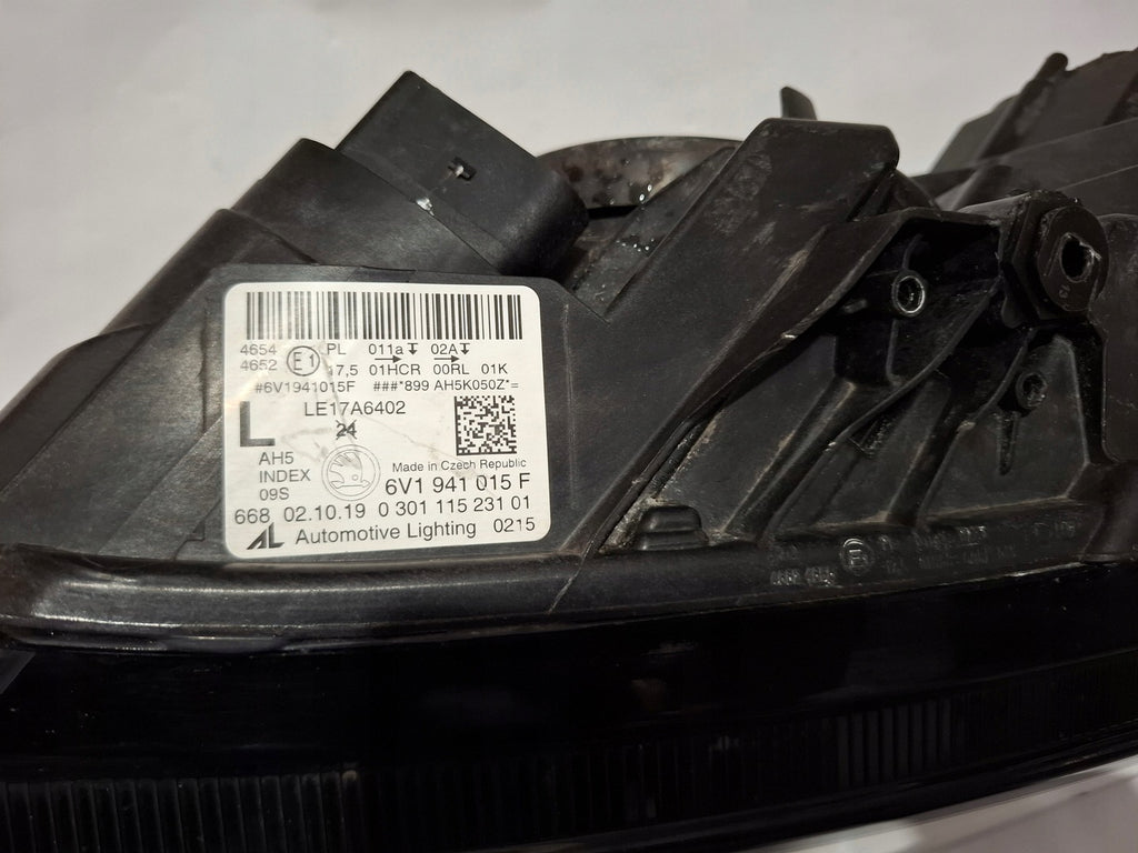 Frontscheinwerfer Skoda Fabia III 6V1941015F 030111523101 LED Links Headlight