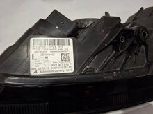 Laden Sie das Bild in den Galerie-Viewer, Frontscheinwerfer Skoda Fabia III 6V1941015F 030111523101 LED Links Headlight