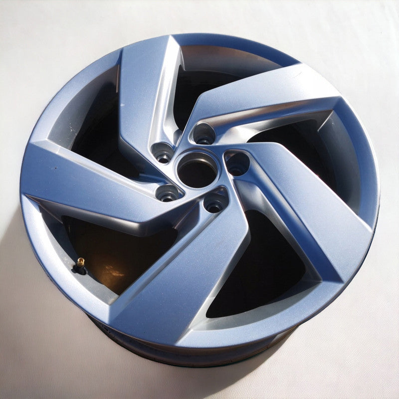 1x Alufelge 17 Zoll 7.5" 5x112 51ET Glanz Silber 5H0601025 VW Golf Rim Wheel