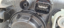 Load image into Gallery viewer, Frontscheinwerfer Hyundai I10 92102-B9000 Rechts Scheinwerfer Headlight
