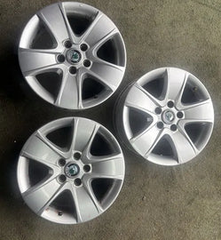 1x Alufelge 16 Zoll 6.5