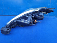 Load image into Gallery viewer, Frontscheinwerfer Mazda 5 C235-51030 Xenon Rechts Scheinwerfer Headlight